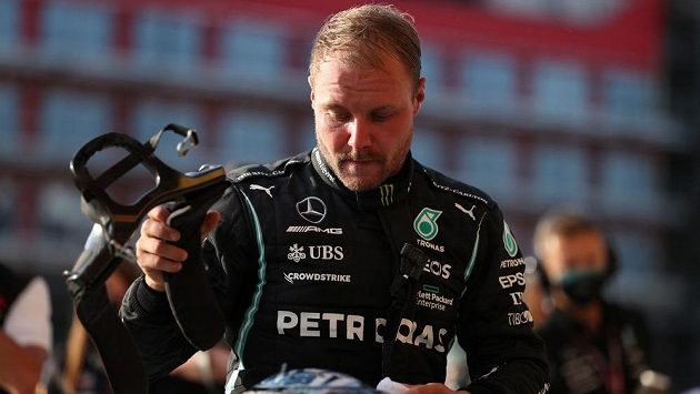 Valtteri Bottas po sezoně opustí Mercedes a bude jezdit za Alfu Romeo Valtteri Bottas po sezoně opustí Mercedes a bude jezdit za Alfu Romeo
