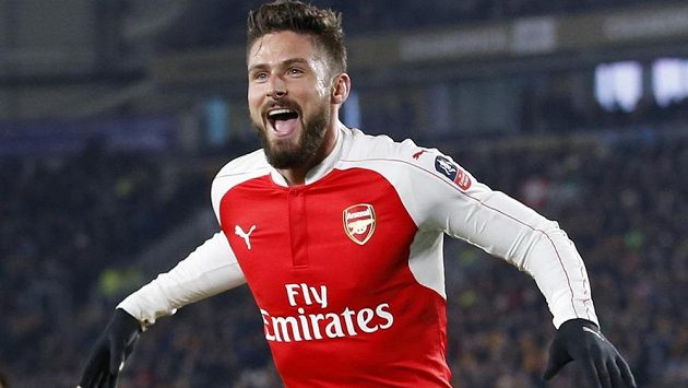 Útočník Arsenalu Olivier Giroud se raduje z gólu v utkání FA Cupu proti Hullu. Útočník Arsenalu Olivier Giroud se raduje z gólu v utkání FA Cupu proti Hullu.