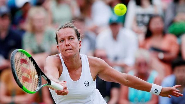 Barbora Strýcová bojuje o osmifinále Wimbledonu. Barbora Strýcová bojuje o osmifinále Wimbledonu.