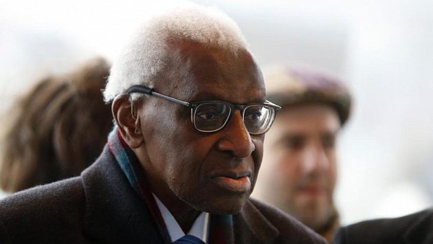 Bývalý předseda mezinárodní atletické federace IAAF Lamine Diack dostal za korupci dva roky vězení nepodmíněně Bývalý předseda mezinárodní atletické federace IAAF Lamine Diack dostal za korupci dva roky vězení nepodmíněně