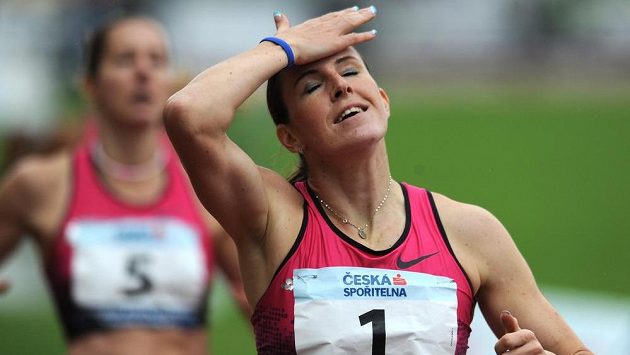 Zuzana Hejnová musí kvůli zlomenině vynechat halovou sezónu. Zuzana Hejnová musí kvůli zlomenině vynechat halovou sezónu.