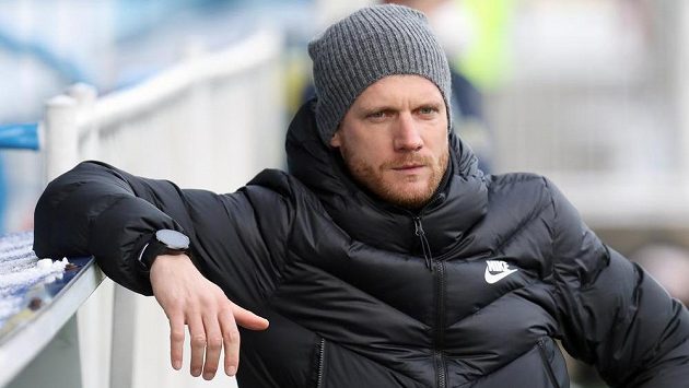 Asistent trenéra Opavy Radoslav Kováč nemohl být spokojen, jeho svěřenci se Zlínem jen remizovali 0:0. Asistent trenéra Opavy Radoslav Kováč nemohl být spokojen, jeho svěřenci se Zlínem jen remizovali 0:0.
