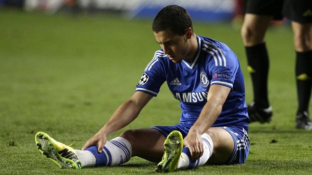 Zklamaný záložník Chelsea Eden Hazard, z postupu do finále se radovalo Atlético. Zklamaný záložník Chelsea Eden Hazard, z postupu do finále se radovalo Atlético.
