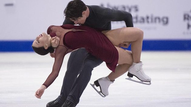 Početný tým složený až z dvanácti odborníků pomáhá krasobruslařům Tesse Virtueové a Scottu Moirovi se splněním snu o další zlaté olympijské medaili. Početný tým složený až z dvanácti odborníků pomáhá krasobruslařům Tesse Virtueové a Scottu Moirovi se splněním snu o další zlaté olympijské medaili.