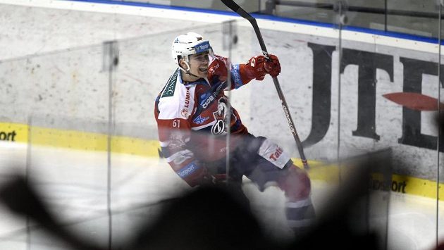 Útočník Dynama Martin Kaut se raduje ze vstřelené branky. Útočník Dynama Martin Kaut se raduje ze vstřelené branky.