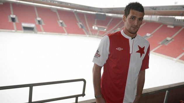 Nová posila pražské Slavie Martin Fenin. Nová posila pražské Slavie Martin Fenin.