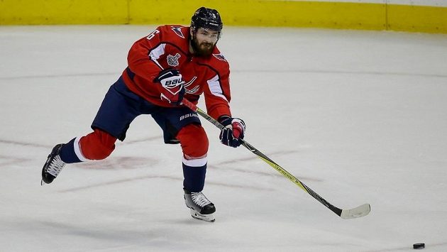 Michal Kempný v dresu Washingtonu. Michal Kempný v dresu Washingtonu.