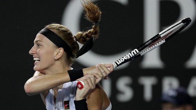 Česká tenistka Petra Kvitová v akci během grandslamového Australian Open. Česká tenistka Petra Kvitová v akci během grandslamového Australian Open.