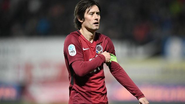 Špílmachr fotbalové Sparty Tomáš Rosický během utkání v Jablonci v 11. kole HET ligy. Špílmachr fotbalové Sparty Tomáš Rosický během utkání v Jablonci v 11. kole HET ligy.