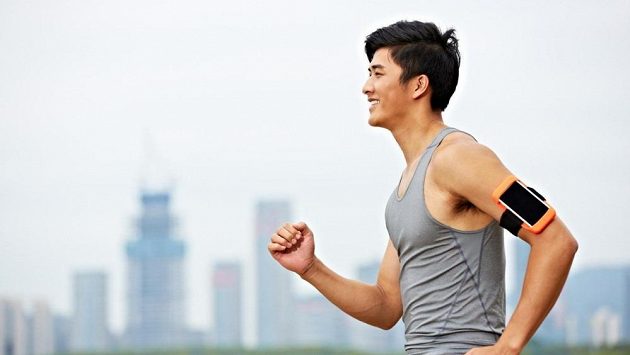 Cesta každého správného Japonce míří na ekiden. Vaše cesta by měla mířit do knihovny pro další běžeckou novinku. Cesta každého správného Japonce míří na ekiden. Vaše cesta by měla mířit do knihovny pro další běžeckou novinku.