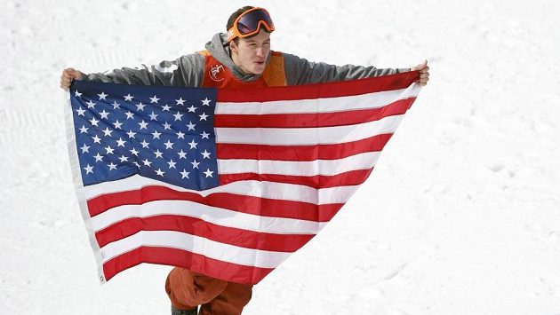 Zlato pro USA. Americký akrobatický lyžař David Wise obhájil na olympijských hrách v Pchjongčchangu zlato v U-rampě ze Soči. Zlato pro USA. Americký akrobatický lyžař David Wise obhájil na olympijských hrách v Pchjongčchangu zlato v U-rampě ze Soči.