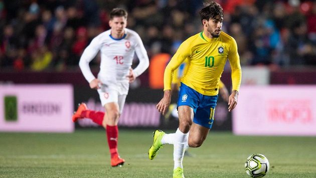 Lucas Paquetá na ilustračním snímku v brazilském dresu z přátelského utkání s ČR. Lucas Paquetá na ilustračním snímku v brazilském dresu z přátelského utkání s ČR.