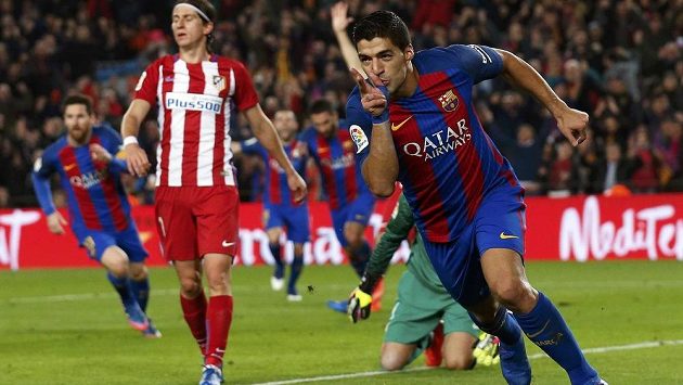 Luis Suárez (vpravo) se raduje z gólu v odvetě semifinále Španělského poháru. Luis Suárez (vpravo) se raduje z gólu v odvetě semifinále Španělského poháru.