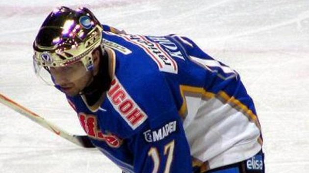 Ladislav Kohn v dresu Blues Espoo. Ladislav Kohn v dresu Blues Espoo.
