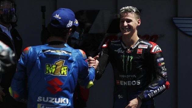 Fabio Quartararo se raduje z triumfu v Portugalsku. Fabio Quartararo se raduje z triumfu v Portugalsku.