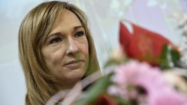 Běžkyně na lyžích Eva Vrabcová-Nývltová po propuštění z bohunické fakultní nemocnice. Běžkyně na lyžích Eva Vrabcová-Nývltová po propuštění z bohunické fakultní nemocnice.
