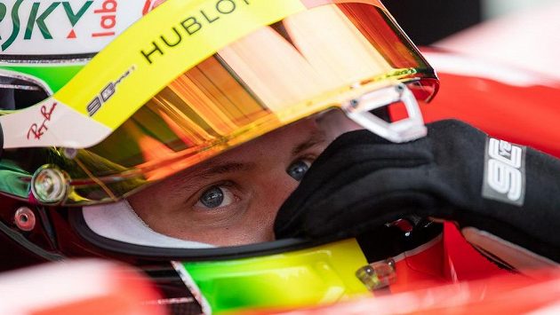 Závodník formule 2 Mick Schumacher Závodník formule 2 Mick Schumacher