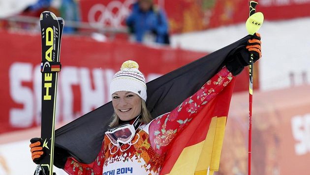Německá lyžařka Maria Höflová-Rieschová slaví zlatou medaili v superkombinaci na hrách v Soči. Německá lyžařka Maria Höflová-Rieschová slaví zlatou medaili v superkombinaci na hrách v Soči.