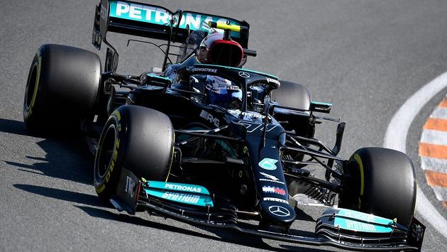 FORMULA 1 ONLINE: Hamilton has a chance to overtake Verstappen in Russia, qualifying