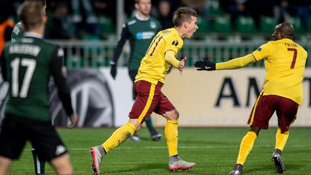 Lukáš Mareček oslavuje gól na 1:0 během odvetného utkání play off Evropské ligy v ruském Krasnodaru. Lukáš Mareček oslavuje gól na 1:0 během odvetného utkání play off Evropské ligy v ruském Krasnodaru.