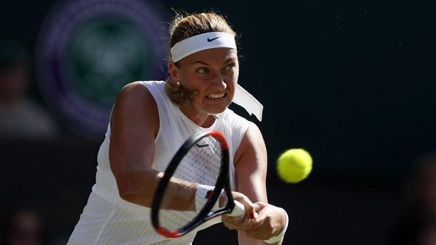 Petra Kvitová během duelu prvního kola Wimbledonu Petra Kvitová během duelu prvního kola Wimbledonu