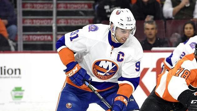 Kanadský kapitán hokejistů Islanders John Tavares - archivní foto. Kanadský kapitán hokejistů Islanders John Tavares - archivní foto.
