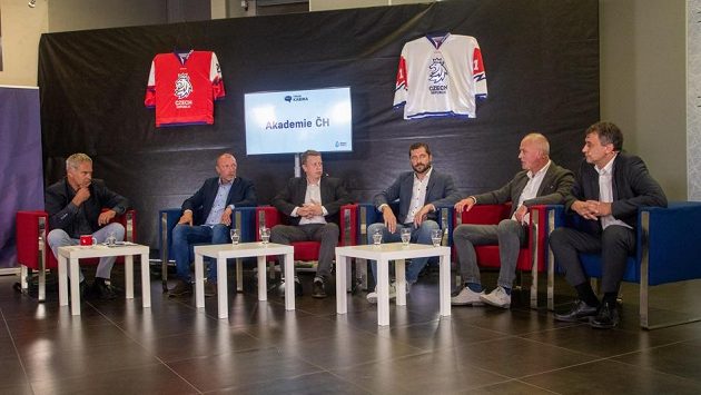 Diskuzní fórum Kabina. Diskuzní fórum Kabina.