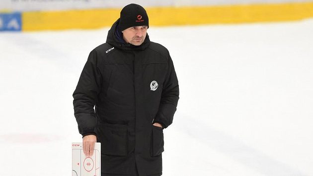 Trenér Vítkovic Miloš Holaň. Trenér Vítkovic Miloš Holaň.