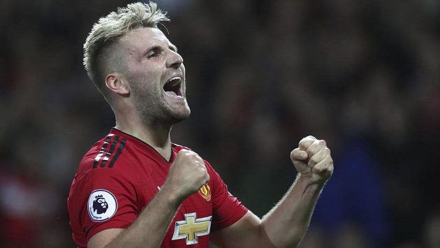 Luke Shaw z Manchesteru United se raduje z gólu proti Leicesteru. Luke Shaw z Manchesteru United se raduje z gólu proti Leicesteru.
