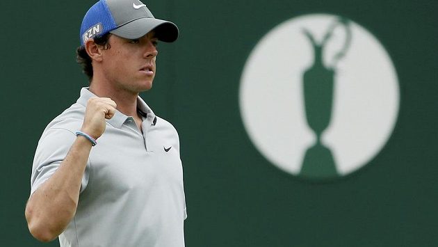 Rory McIlroy je blízko vítězství na British Open. Rory McIlroy je blízko vítězství na British Open.