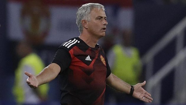 José Mourinho ve Skopje zase perlil... José Mourinho ve Skopje zase perlil...