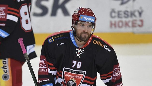 Radek Smoleňák z Hradce Králové po gólu proti Brnu. Radek Smoleňák z Hradce Králové po gólu proti Brnu.
