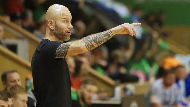 Kouč házenkářů Karviné Michal Brůna. Kouč házenkářů Karviné Michal Brůna.