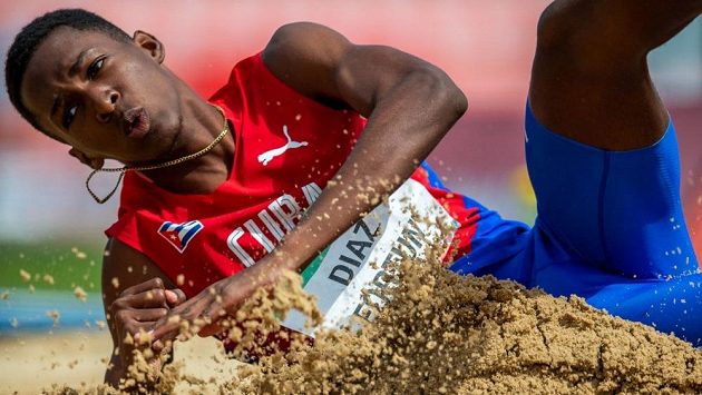 Kubánský trojskokan Jordan Díaz Fortun opustil výpravu objíždějící evropské atletické mítinky a vedení národního olympijského výboru ho proto vyloučilo z nominace do Tokia. Kubánský trojskokan Jordan Díaz Fortun opustil výpravu objíždějící evropské atletické mítinky a vedení národního olympijského výboru ho proto vyloučilo z nominace do Tokia.