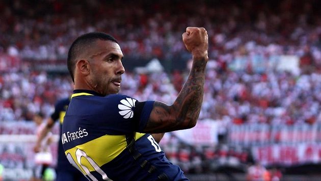 Carlos Tévez se stane nejlépe placeným fotbalistou planety. Carlos Tévez se stane nejlépe placeným fotbalistou planety.