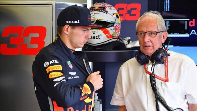 Max Verstappen a Helmut Marko. Max Verstappen a Helmut Marko.