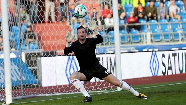 Brankář Baníku Ostrava Jan Laštůvka. Brankář Baníku Ostrava Jan Laštůvka.