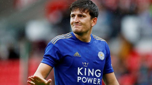 Harry Maguire se stal nejdražším obráncem fotbalové historie. Harry Maguire se stal nejdražším obráncem fotbalové historie.