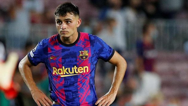Osmnáctiletý fotbalový záložník Pedri se s Barcelonou domluvil na nové smlouvě. Osmnáctiletý fotbalový záložník Pedri se s Barcelonou domluvil na nové smlouvě.