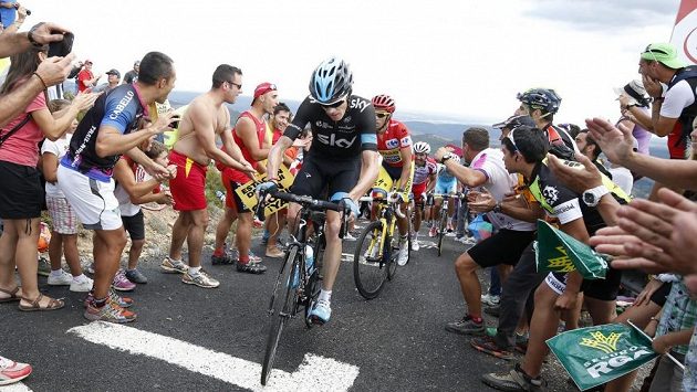 Chris Froome (vpředu) bude i v příštím ročníku Tour jedním z hlavních adeptů na celkové vítězství. Chris Froome (vpředu) bude i v příštím ročníku Tour jedním z hlavních adeptů na celkové vítězství.