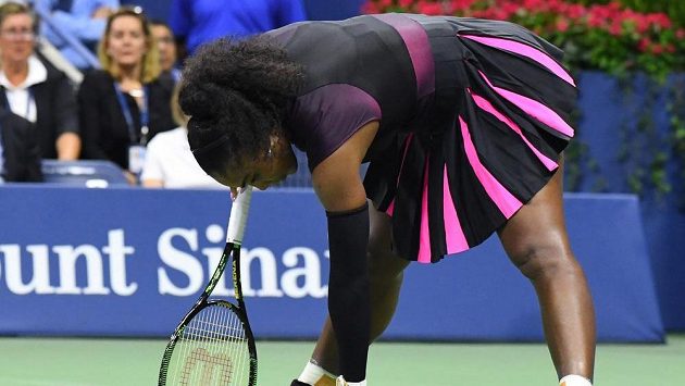 Serena Williamsová během semifinále US Open. Serena Williamsová během semifinále US Open.