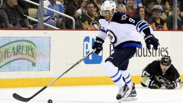 Evander Kane ještě v dresu Winnipegu Evander Kane ještě v dresu Winnipegu
