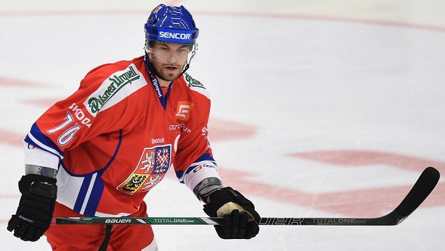 Útočník české hokejové reprezentace Radek Smoleňák ve čtvrtečním utkání proti Norsku. Útočník české hokejové reprezentace Radek Smoleňák ve čtvrtečním utkání proti Norsku.