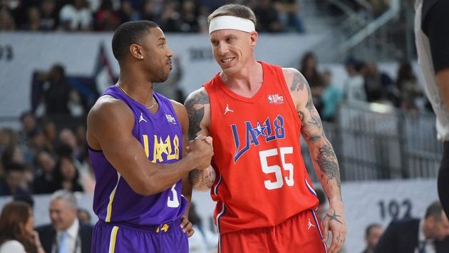 Jason Williams (vpravo) při Utkání legend NBA v roce 2018. Jason Williams (vpravo) při Utkání legend NBA v roce 2018.