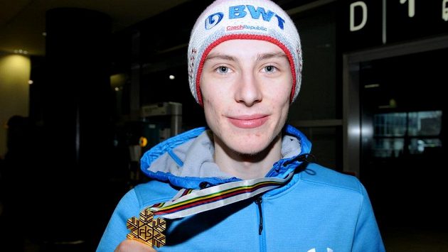 Viktor Polášek se po návratu z Park City mohl pochlubit juniorským zlatem. Viktor Polášek se po návratu z Park City mohl pochlubit juniorským zlatem.