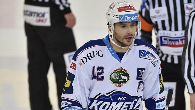 Kapitán brněnské Komety Leoš Čermák v zápase proti Litvínovu. Kapitán brněnské Komety Leoš Čermák v zápase proti Litvínovu.