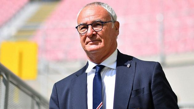 Italský trenér Claudio Ranieri Italský trenér Claudio Ranieri
