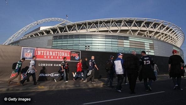 Stadionu ve Wembley bude i příští rok hostit zápasy NFL Stadionu ve Wembley bude i příští rok hostit zápasy NFL