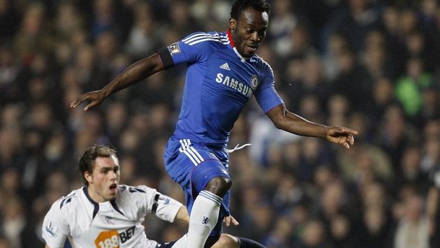 Michael Essien ještě v dresu Chelsea. Michael Essien ještě v dresu Chelsea.