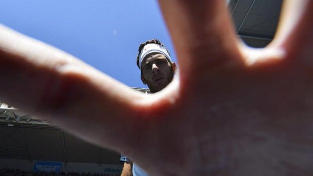 Del Potro neměl po prohře moc dobrou náladu, už vůbec nestál o publicitu Del Potro neměl po prohře moc dobrou náladu, už vůbec nestál o publicitu